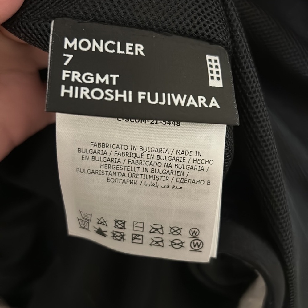 Authentic Moncler Genius Moncler Frgmt Zip up Cardigan Jacket - Picture 15 of 15